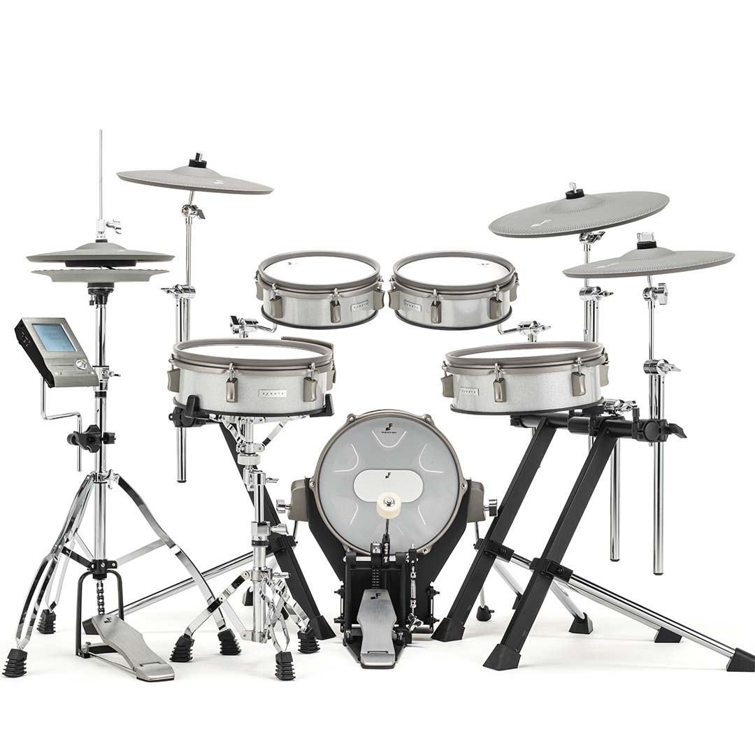 efnote3b_kit_player_1080
